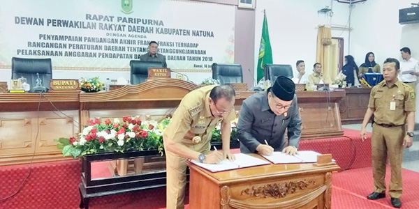 Dewan Setujui Ranperda LPj Pelaksanaan APBD Natuna Tahun 2018 1 Dewan Setujui Ranperda LPj Pelaksanaan APBD Natuna Tahun 2018 2