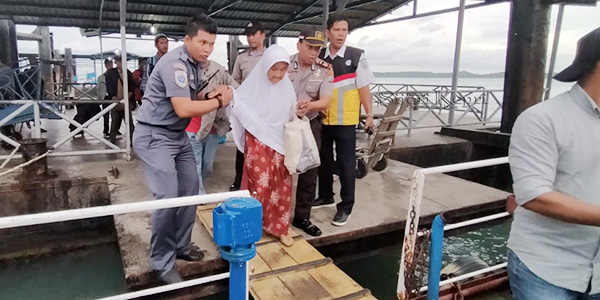 Fasilitas Pelabuhan Domestik Karimun Kurang Memadai 1 Fasilitas Pelabuhan Domestik Karimun Kurang Memadai 2