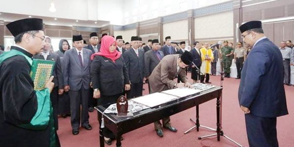 Bupati Karimun Mutasi Besar-Besaran “KEPALA DINAS dan KEPALA BADAN”
