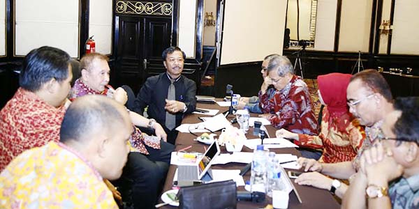 Jumaga Nadeak : Anggota DPRD Tak Perlu Mengundurkan Diri “JIKA MENCALONKAN DIRI JADI KEPALA DAERAH”