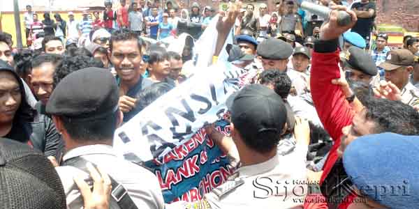 Syahbandar Tanjungpinang Disinyalir “LAKUKAN PEMBOHONGAN PUBLIK”