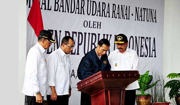Jokowi Resmikan Pengoperasian “TERMINAL BANDAR UDARA RANAI”