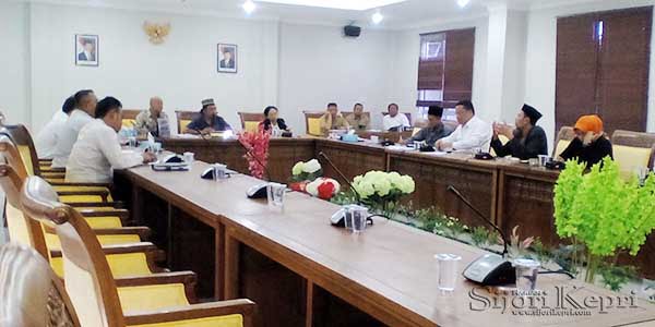 DPRD BATAM : Bea Cukai “JANGAN BUANG BADAN YA”
