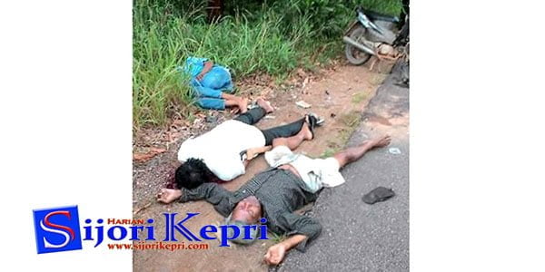 Tabrakan Dua Sepeda Motor “1 MENINGGAL DITEMPAT” 1 Meninggal di RSUD