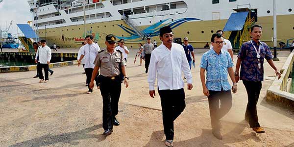 Jelang Natal dan Tahun Baru “NURDIN TINJAU PELABUHAN KIJANG”