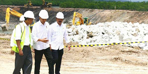 Gubenur Nurdin Dampingi Presiden Jokowi “TINJAU BENDUNGAN SEI GONG”