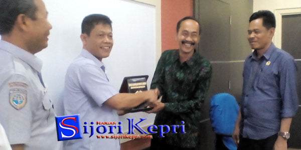 Kunker DPRD Donggala Ke DPRD Batam “HANYA DITERIMA 1 ANGGOTA DPRD”