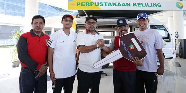 Lis Terima Mobil Perpustakaan Keliling “DARI ANGKASA PURA II”