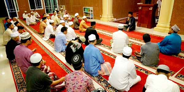 Safari Subuh di Masjid Jami “NURDIN AJAK SELALU BERSYUKUR”