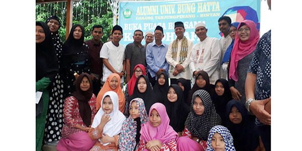 Alumni Bung Hatta “ADAKAN BUKA BERSAMA”