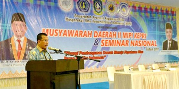 Arif Buka “MUSYAWARAH DAERAH II MIPI KEPRI”