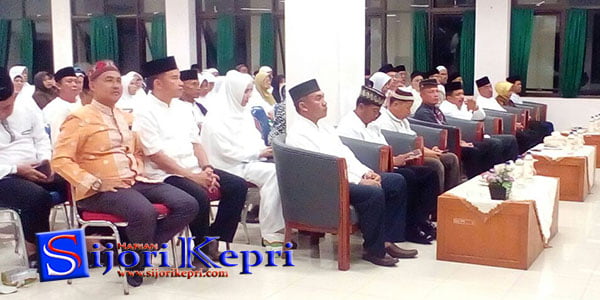 Ngesti Yuni Buka Acara “MANASIK HAJI KABUPATEN NATUNA”