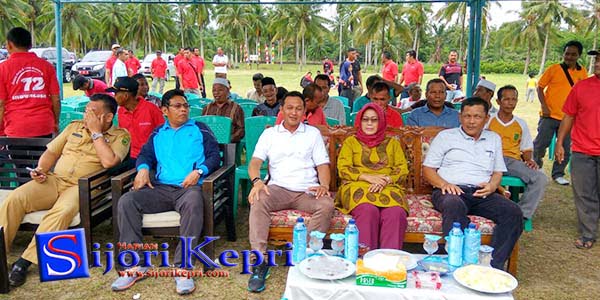 Hari Jadi Ke 9 Kecamatan Bunguran Selatan “DIMERIAHKAN DENGAN PERTANDINGAN OLAHRAGA”