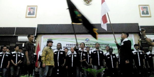 Jodi Kukuhkan “PENGURUS IWO KARIMUN”