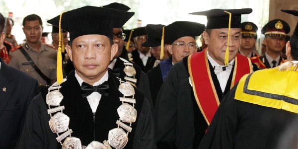 Kapolri Tito Karnavian Dikukuhkan Sebagai “GURU BESAR STIK-PTIK”