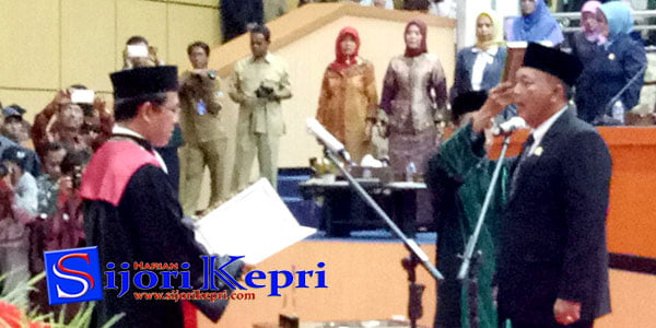 Nesar Ahmad Resmi Jabat “KETUA DPRD BINTAN”