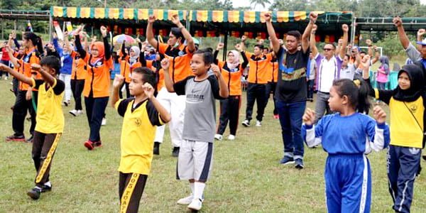 Apri Sujadi Tekankan “MASYARAKAT HARUS APLIKASIKAN HAL-HAL POSITIF”