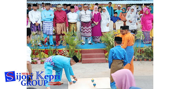 Apri Terkesima Lihat Atraksi “PAWAI TA’RUF MTQ BINTAN”