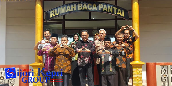 Rumah Baca Pantai Satu-Satunya “INOVASI di INDONESIA”