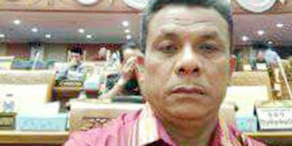 DPRD Batam “TUNDA PARIPURNA”