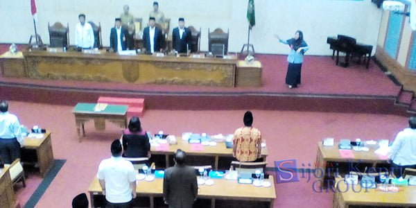 DPRD Batam Minta Walikota “BERI SURAT PERNYATAAN”