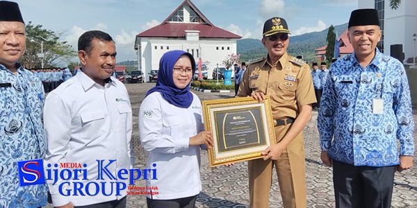 HKN Ke 54, Bupati Natuna “TERIMA PENGHARGAAN” dari BPJS Ketenagakerjaan