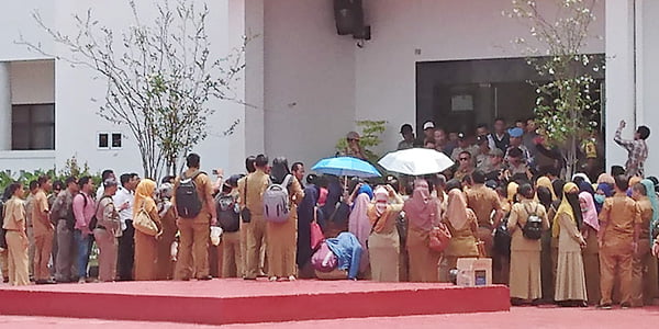 Seharusnya, Kadis Pendidikan Kepri Diberi Sanksi