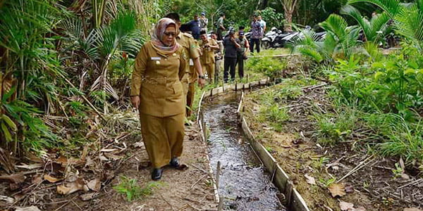 Ngesti Tinjau Lokasi Pembangunan Cold Storage dan Pasar Ikan Sedanau