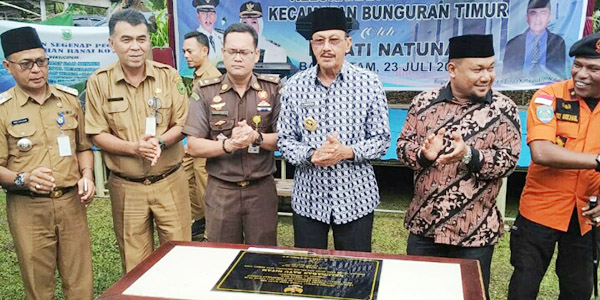 Bupati Natuna Resmikan Kelurahan Batu Hitam