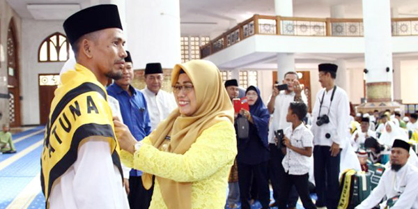 Ngesti Yuni Lepas CJH Kabupaten Natuna