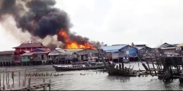 Lima Rumah Hangus Dilalap Sijago Merah