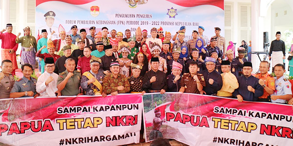 Gubernur Kukuhkan Pengurus FPK dan FKDM Kepri