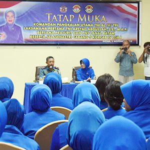 Kunker Ke Lanal Batam, Danlantamal IV Ingatkan Para Istri Prajurit