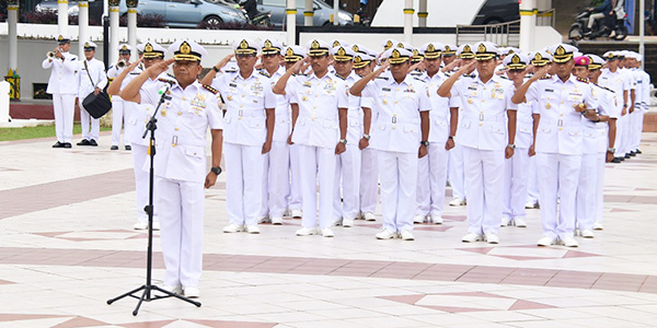 Wadanlantamal IV Pimpin Ziarah ke Taman Makam Pahlawan
