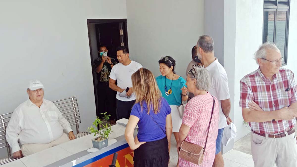 Koramil 07/Tambelan Tahan Kapal Pesiar Exum