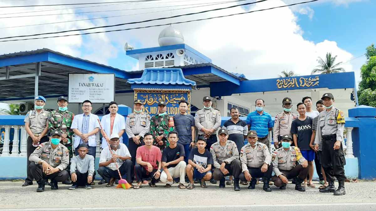 Cegah Virus Corona, Polisi, TNI, dan Warga Gelar Cipkon Sehat dan Bersih