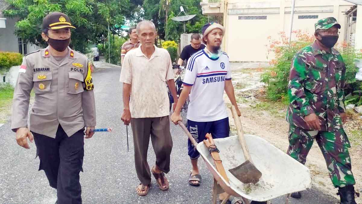 HUT Bhayangkara ke 74, Polres Natuna Goro di TMP dan Puak