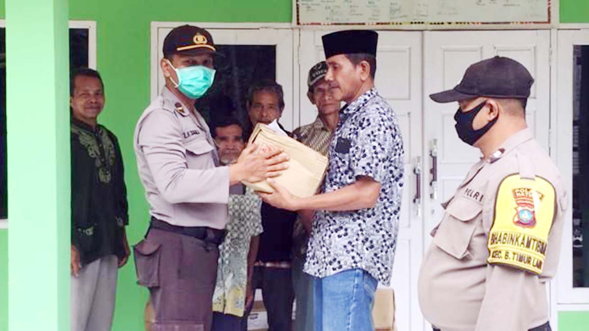 Sat Sabhara Polres Natuna Laksanakan Bakti Sosial Serentak