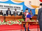 Pengambilan Sumpah Jabatan kepada Daeng Amhar, sebagai Ketua DPRD Natuna Pengganti Antar Waktu (PAW) sisa masa jabatan 2019-2024