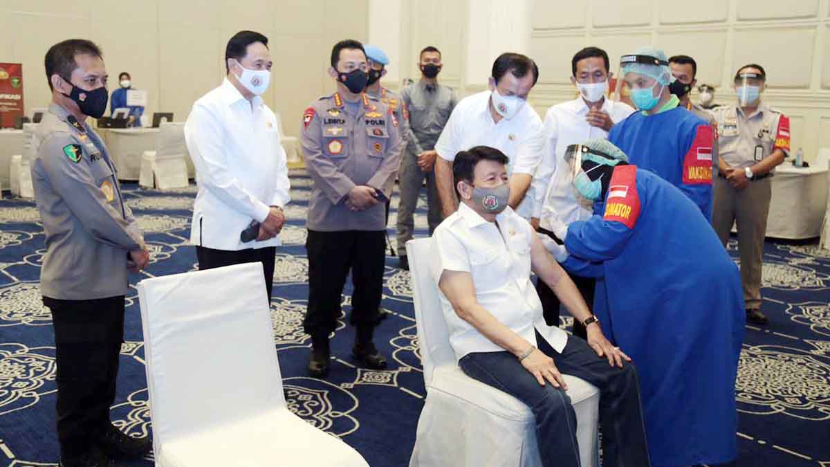 2.282 Purnawirawan Polri Ikuti Vaksinasi Covid-19
