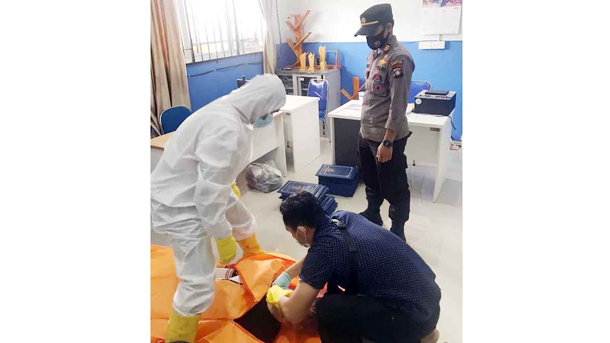 Guru SMK Negeri 5 Batam Tewas Gantung Diri