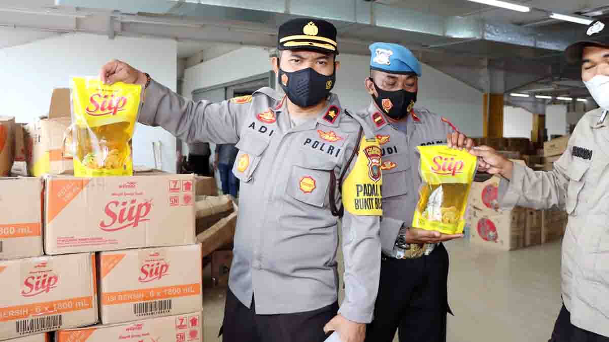 Kapolres Fernando Intruksikan Jajarannya Cek Stok Migor dan Sembako di Super Market dan Toko-Toko di Tanjung Pinang