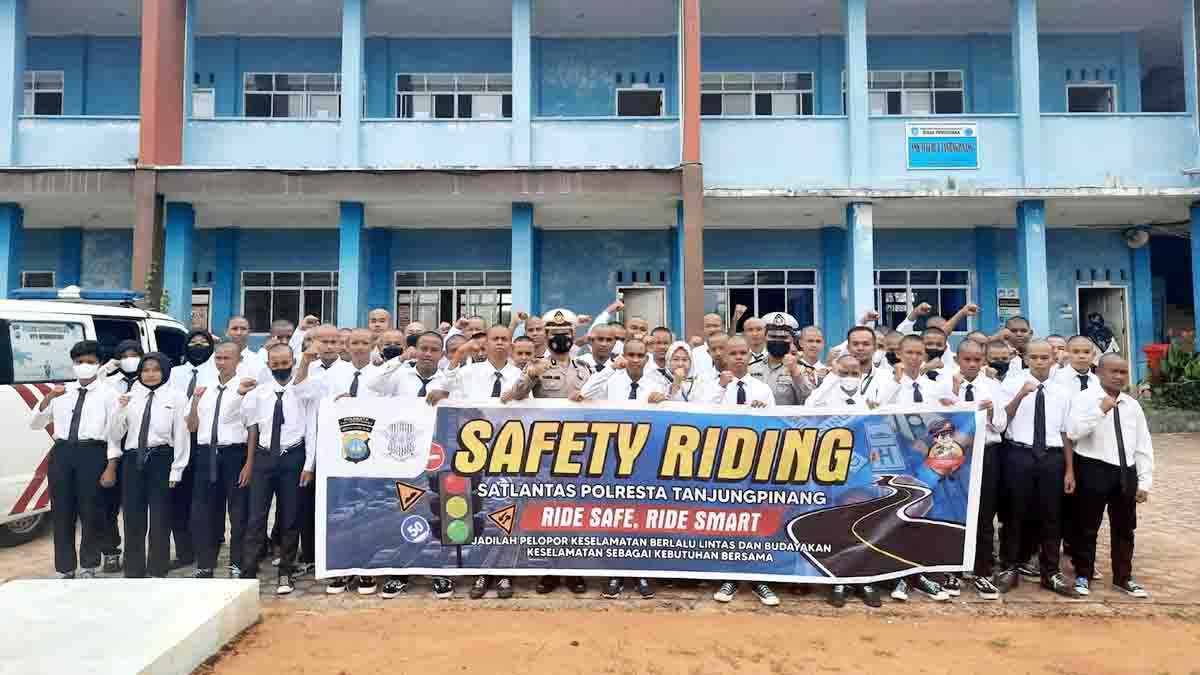 Satlantas Sosialisasi Safety Riding di 2 Sekolah di Tanjung Pinang