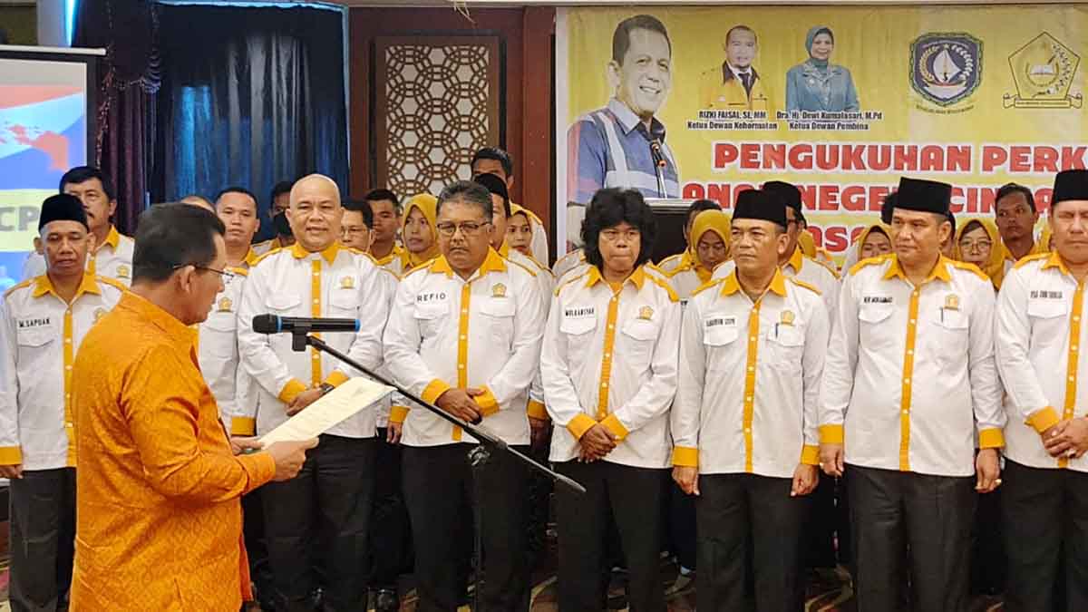 Beri Beasiswa dan Kukuhkan ANCP Provinsi Kepri, Gubernur Ansar Ajak Seluruh Elemen Masyarakat Majukan Pendidikan di Kepulauan Riau