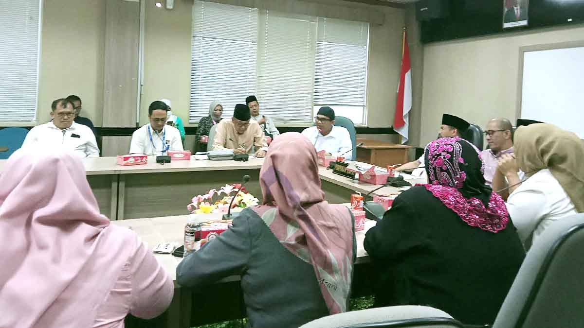 Kegiatan PKL Mahasiswa Semester 7 UNIBA di Gedung DPRD Resmi Ditutup, Simak Pesan dan Kesan Ketua DPRD Batam Nuryanto