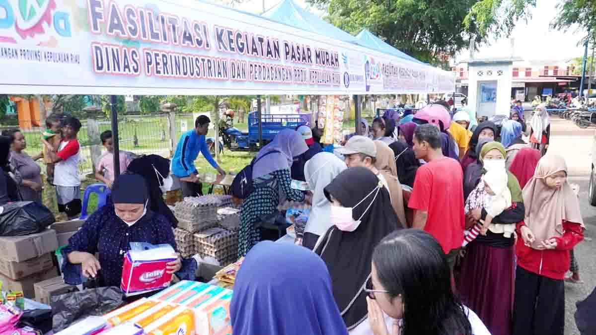 Diserbu Pembeli, Pasar Murah Disperindag Kepri memang Lebih Murah dari Harga Pasaran
