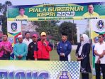 Anggota DPRD Kepri Dapil Bintan Lingga, Hanafi Ekra, bersama Gubernur Kepulauan Riau, Ansar Ahmad dan Dewi Kumalasari Ansar