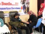 Ketua TP PKK Kabupaten Bintan, Hafizha Rahmadhani Roby, menyaksikan kegiatan Donor Darah