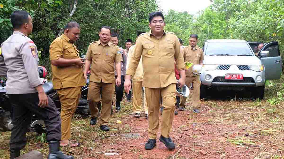 Respons Kebutuhan Masyarakat, Bupati Roby Siapkan Anggaran Rp 6,4 Miliar Bangun Kembali Jembatan Bukit Batu dan Parit Bugis