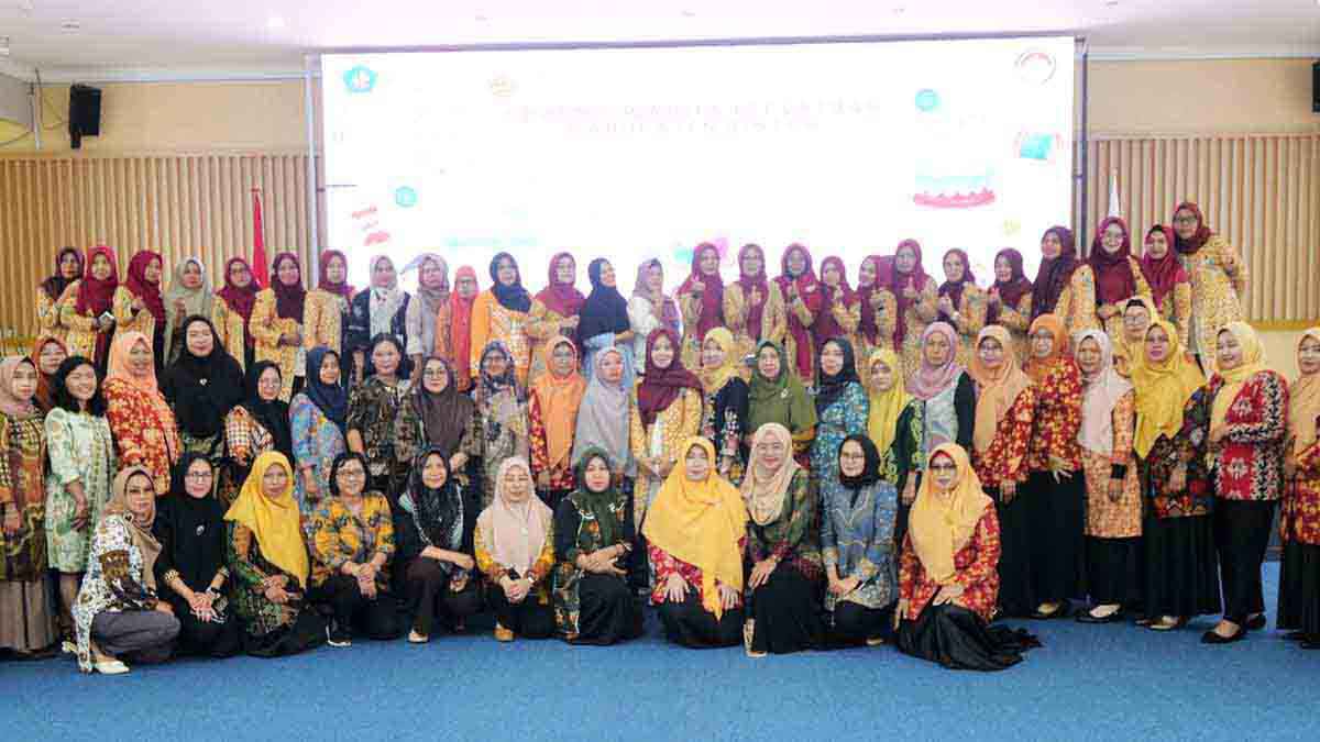 Berdayakan Perempuan Hebat, DWP Bintan Gelar Workshop “Memayet”